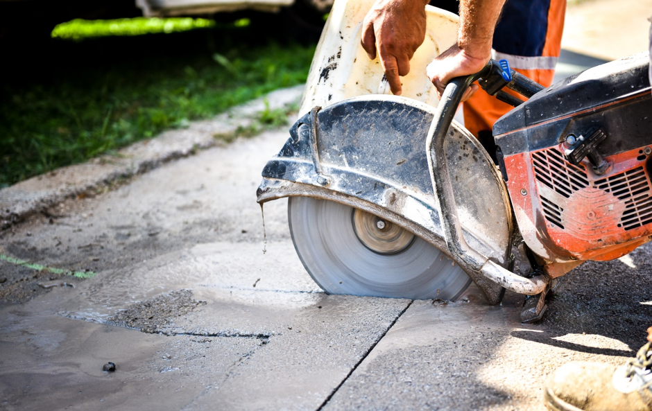 The dangers of silica dust exposure to construction workers and how to